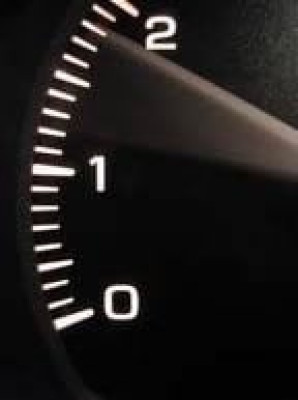 Tres valores con el acelerador pisado…y sólo uno pondrá la marcha atrás
