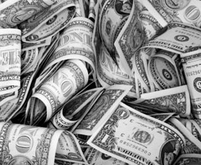 Bancos, los eternos observados por los brokers