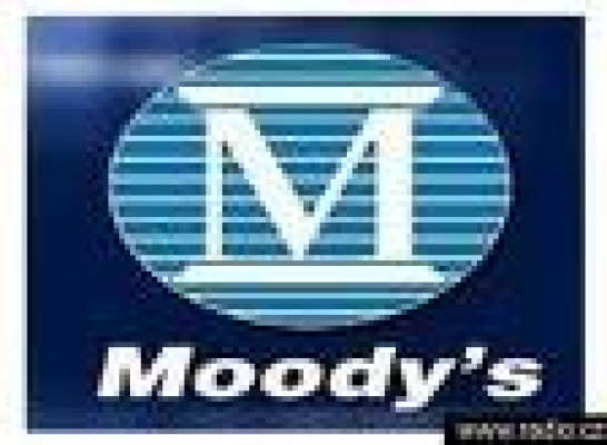 Moody´s recorta el rating a 25 entidades españolas
