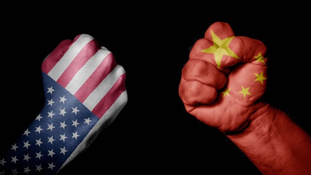 Ni las sanciones de EEUU frenan a China: sus fabricantes de chips crecen con fuerza impulsados por la IA