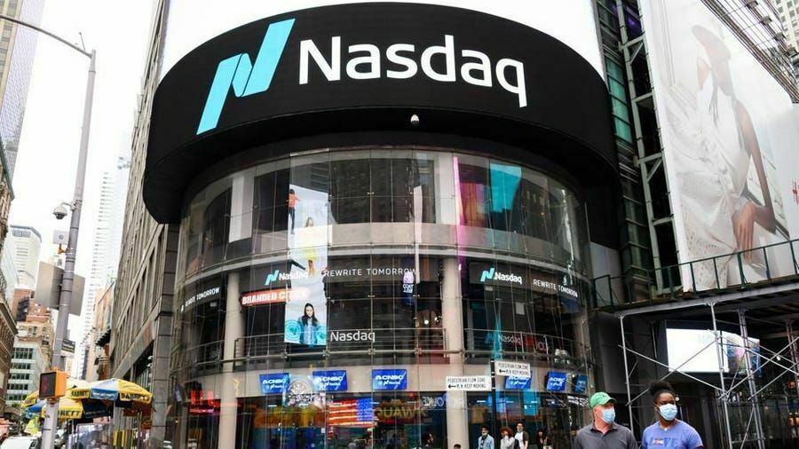 El Nasdaq 100 al completo  a tiro de 