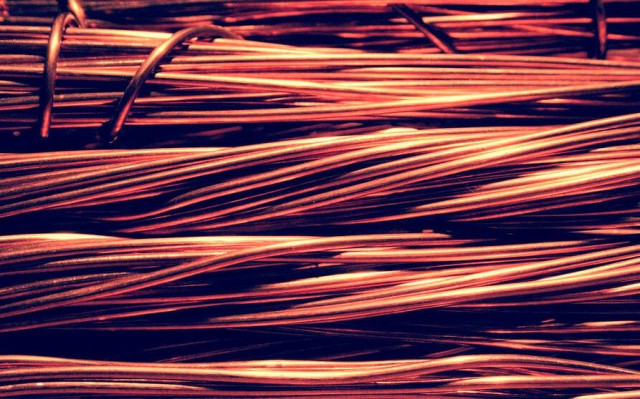 Cobre: una materia prima fundamental para las energías renovables
