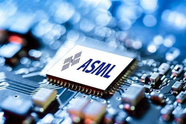 Las restricciones de Holanda a China podrían llevarse un 10% de las ventas de ASML Holding