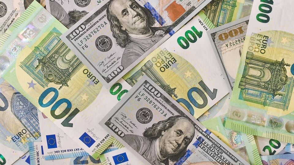 ¿Cuándo se bajarán los tipos y cómo afecta al crecimiento económico?