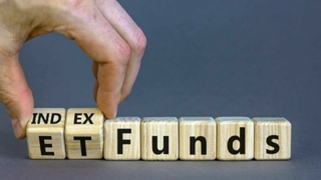¿Qué diferencias hay entre los fondos indexados y los ETFs?