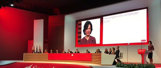 Santander y UniversalPay se ven mañana en los juzgados por una demanda de 1.050 millones de euros