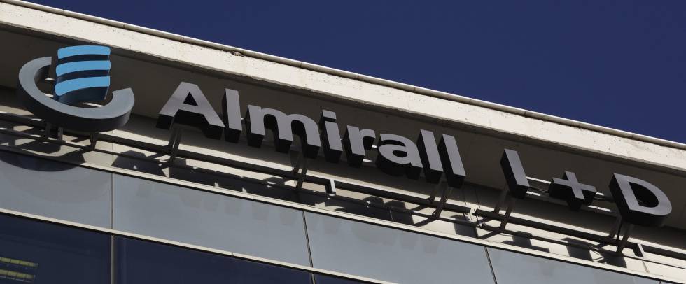 Almirall anuncia dividendo flexible: en efectivo se cobrará el 1 de octubre