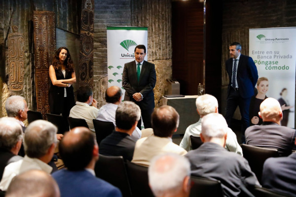 Unicaja Banco celebra en Madrid una sesión de asesoramiento de inversión