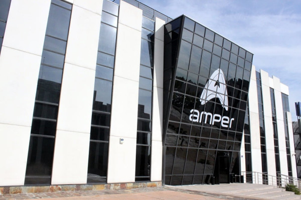 Amper se adjudica un contrato por 5,5 millones de dólares en una cárcel de Perú