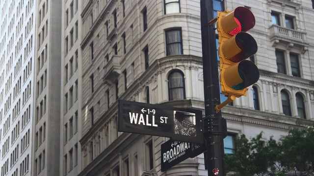 Dow Jones lanza el rebote con Irán y la temporada de resultados bajo los focos