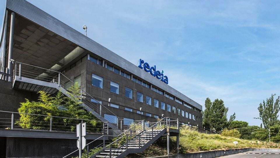 Redeia gana 140,3 millones hasta marzo (+1,8%) y mantiene un dividendo de 0,80 euros