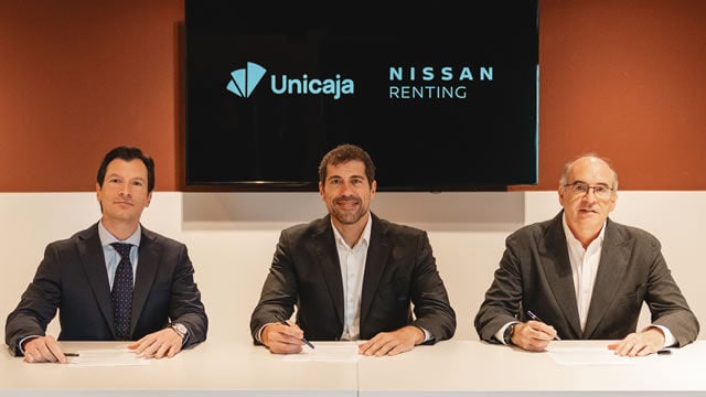 Unicaja y Nissan impulsan la movilidad sostenible de empresas y autónomos con un acuerdo de renting de vehículos eléctricos